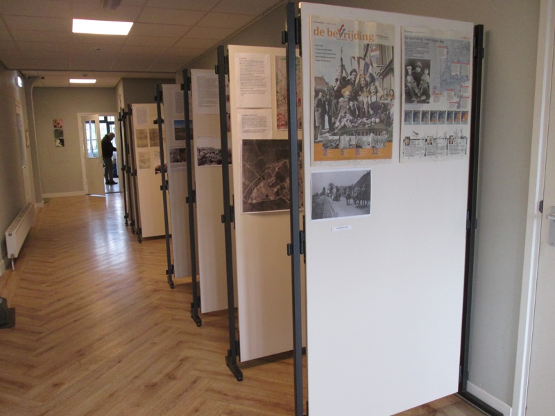 Expositie 80 jaar Vrijheid opgesteld in 'De Kei' 10-04-2025 Expositie 80 jaar Vrijheid opgesteld in 'De Kei' 10-04-2025